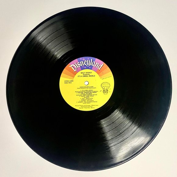 Walt Disney It's A Small World- Disneyland Boys Choir Vinyl Record - Picture 3 of 3